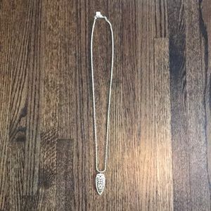 Kendra Scott Sierra pendant necklace in gold